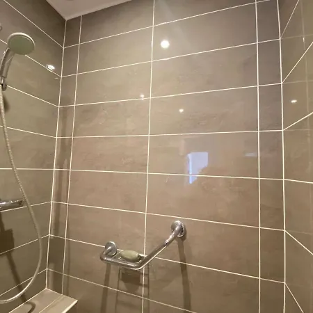 Апартаменты T2 Avec Balcon, Parking Et Proche - - Fr-1-245-187 *