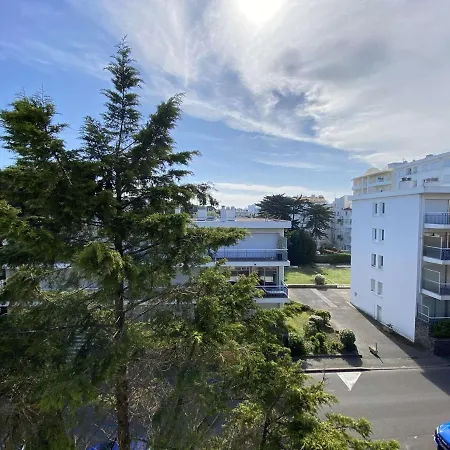 Appartamento T2 Avec Balcon, Parking Et Proche - - Fr-1-245-187 *
