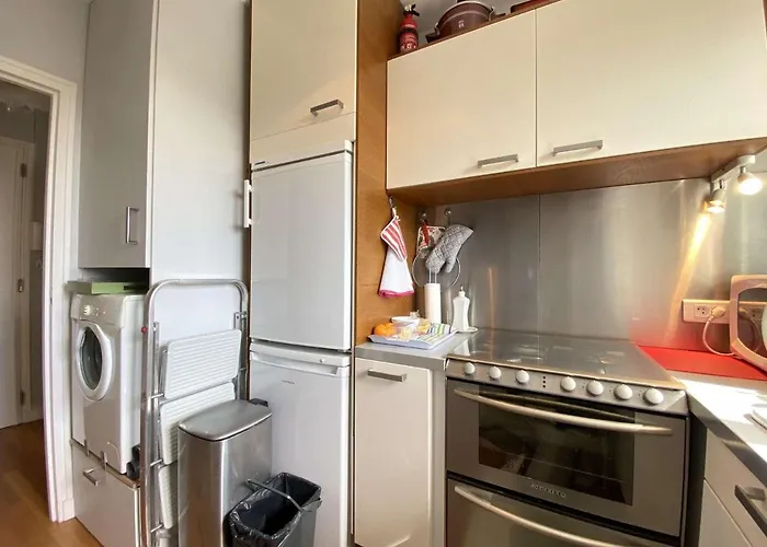 T2 Avec Balcon, Parking Et Proche - - Fr-1-245-187 * La Baule