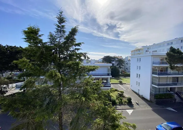 アパート T2 Avec Balcon, Parking Et Proche - - Fr-1-245-187 *